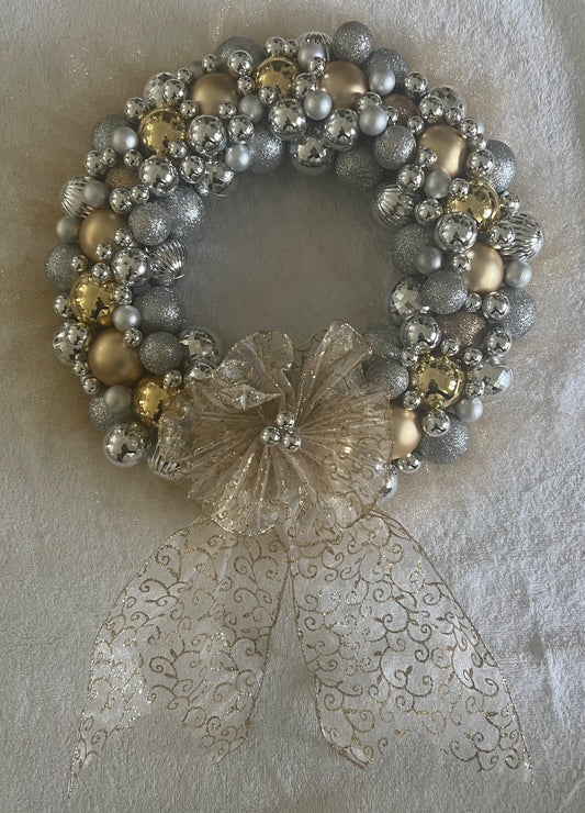 Bulb Wreath